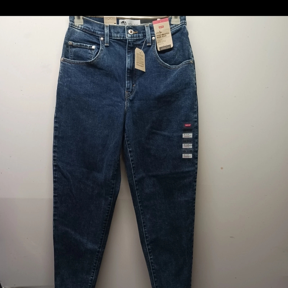 Levi's Silver-Tab High Waisted Mom Jeans Stretch Tapperd Leg Womens Size 30x27